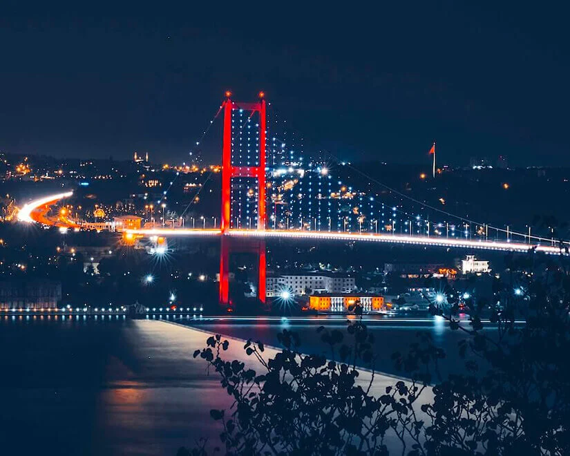 НОЧНОЙ ГОРОД